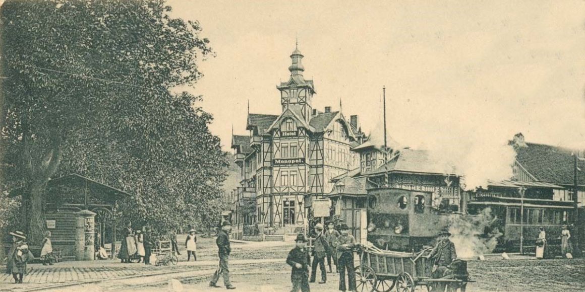 Ansichtskarte »Am Bahnhof Westerntor, Wernigerode« - Stengel & Co., Dresden-Berlin